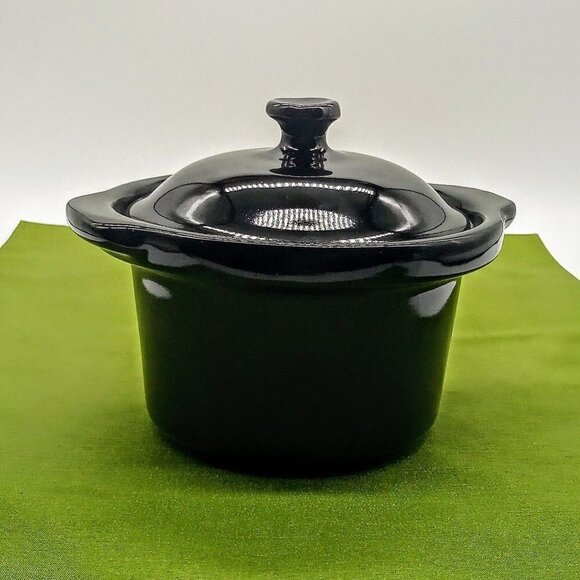 Black 1-Qt. Covered Casserole Ceramic Dish - Picture 1 of 5
